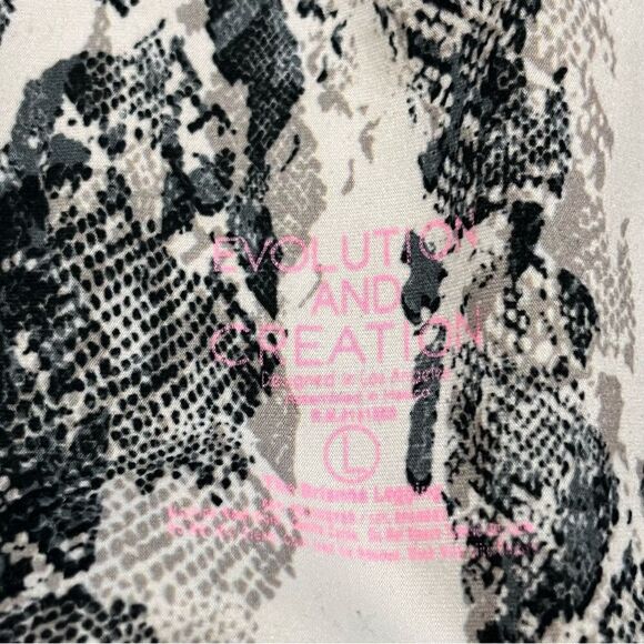 Evolution and Creation Brianna Snake Print Legging Ankle Length Black/White L - Picture 4 of 5